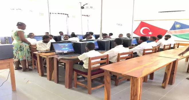TİKA Namibya’ya Bilgisayar Laboratuvarı kurdu
