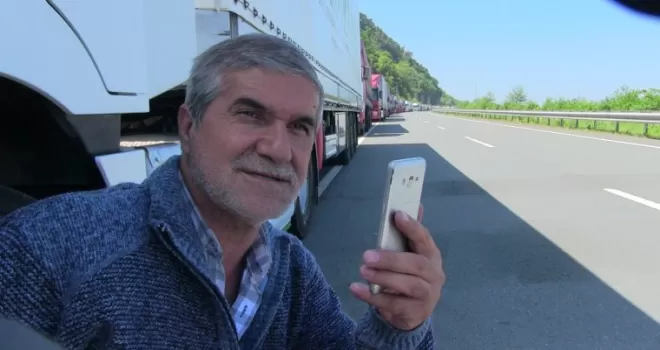 Tır kuyruğunda buruk bayram