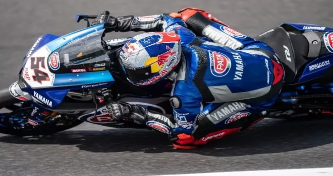 Toprak Razgatlıoğlu sezona zaferle başladı
