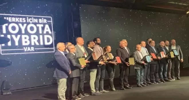 Toyata Plaza Aktoy’a müşteri memnuniyeti ödülü
