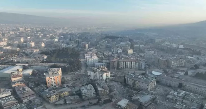 Toz bulutlarıyla kaplanan Hatay dron ile görüntülendi
