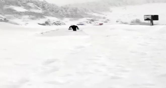 Trabzon-Bayburt karayoluna çığ düştü
