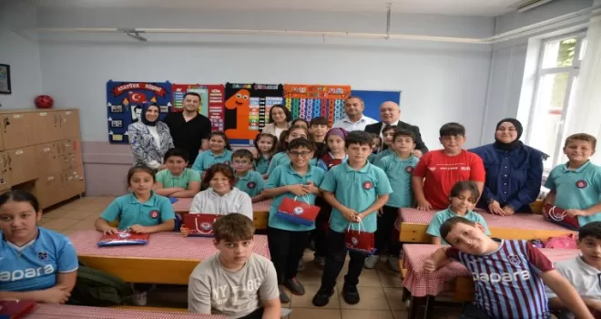 Trabzon Büyükşehir’in ’Akran Nezaketi’ eğitimleri sürüyor