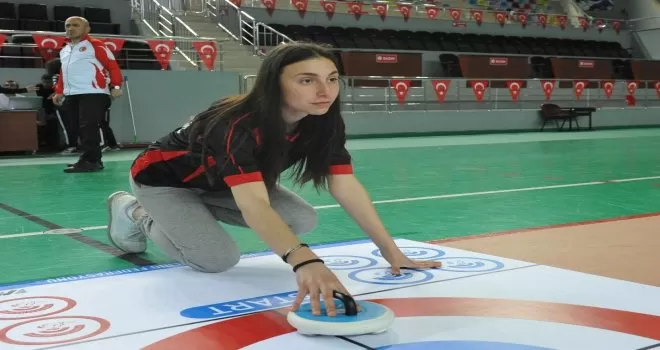 Trabzon’da Floor Curling sporuna ilgi artıyor

