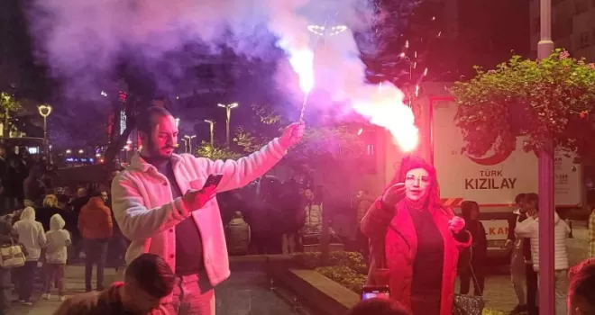 Trabzon’da kolbastılı yılbaşı kutlaması