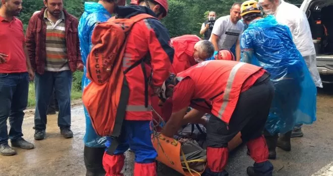 Trabzon’da mahsur kalan 24 kişi kurtarıldı
