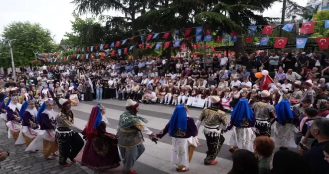 Trabzon’da Uluslararası Horon Festivali’ne yoğun ilgi