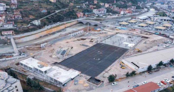 Trabzon’da yeni otogar inşaatı sürüyor

