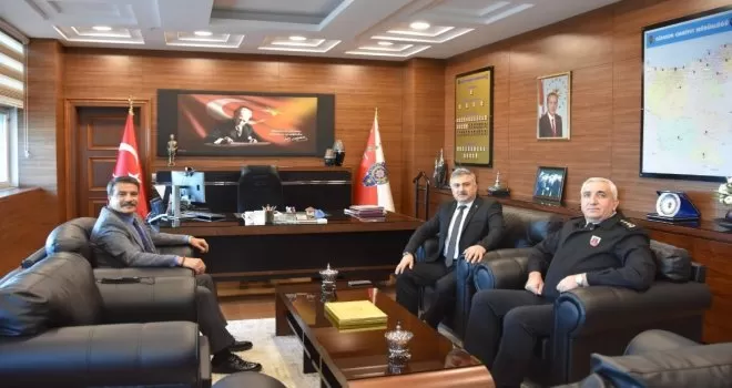 Trabzon’dan Giresun Emniyet Müdürlüğü’ne nezaket ziyareti
