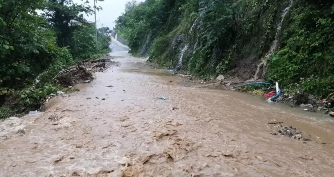 Trabzon’un Of ilçesinde şiddetli yağış
