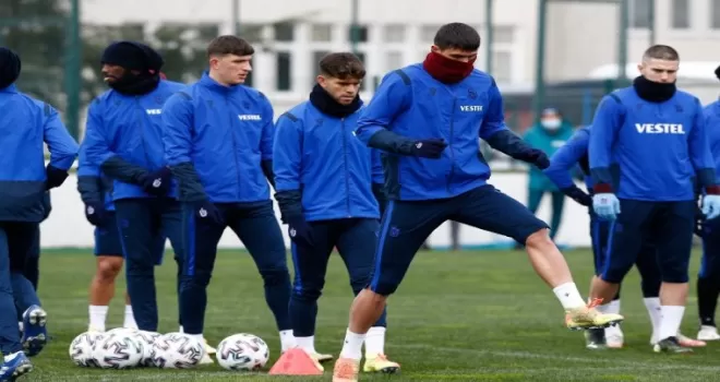 Trabzonspor, Başakşehir maçı hazırlıklarını eksik sürdürdü
