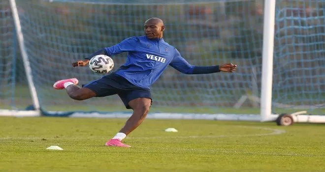 Trabzonspor'a forvet oyuncuları diken üstünde