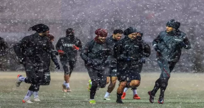Trabzonspor kar altında kaldı! 