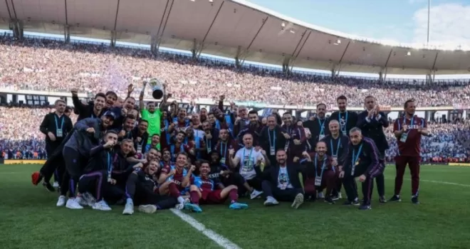 Trabzonsporlu futbolcular basınla bir araya geliyor