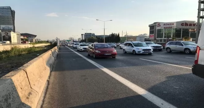 Trafik polisi ekipleri çakar ve emniyet şeridi denetimi yaptı
