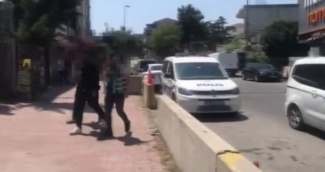 Trafikte makas pahalıya patladı
