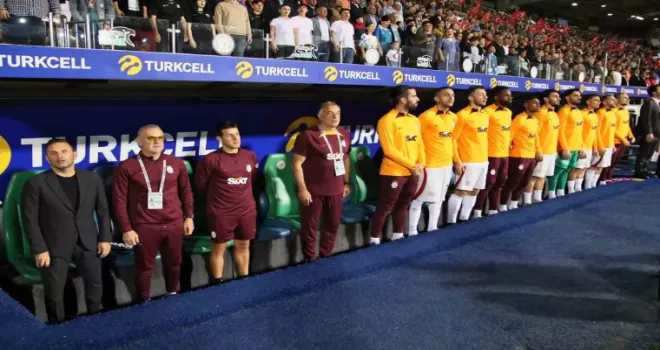 Trendyol Süper Lig: Çaykur Rizespor: 0 - Galatasaray: 0 (İlk yarı)
