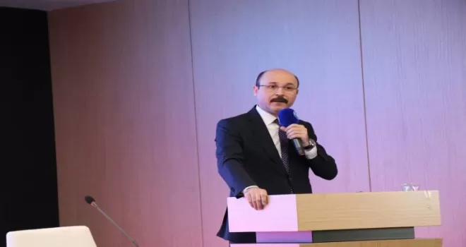 Türk Eğitim-Sen Başkanı Geylan: “En kötü demokrasi, en iyi ihtilalden iyidir“
