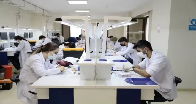 Türk üniversitesi ADEE’ye üye oldu
