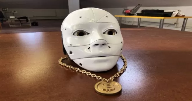 Türkçe rap yapan robottan sosyal mesafe ve maske uyarısı
