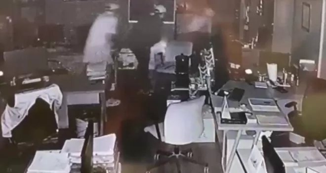 Tuzla’da çelik kasa hırsızları kamerada
