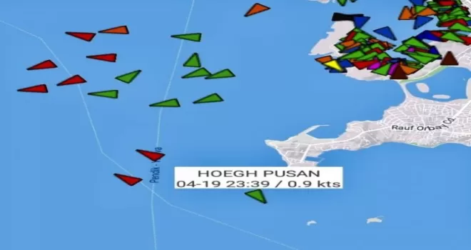 Tuzla’da gemi karaya oturdu
