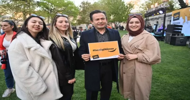 Tuzla’da iyilik şampiyonları ödüllerini aldı
