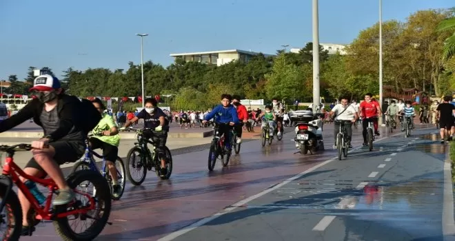 Tuzla’da sosyal mesafeli bisiklet ve yürüyüş etkinliği
