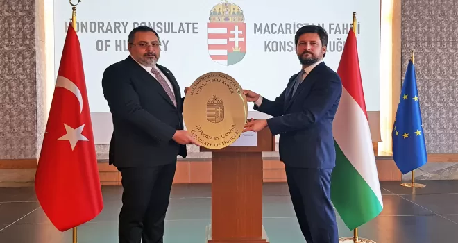 Macaristan Trabzon'a Fahri Konsolosluk açtı!