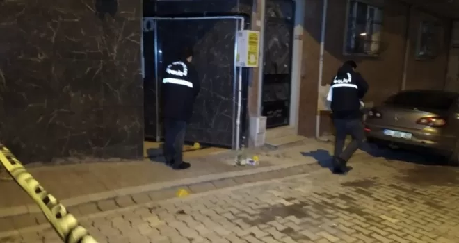 Bacağından vurdukları şahsı bagaja koyup kaçırdılar