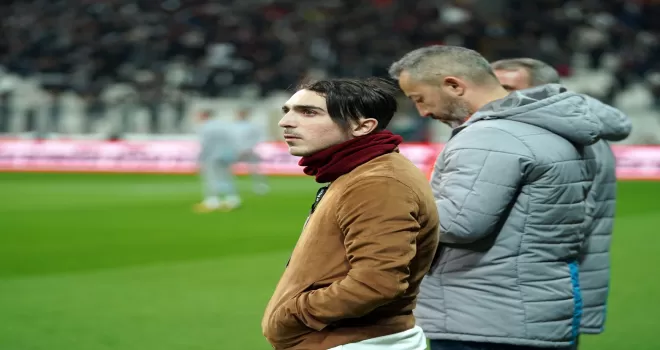 Abdülkadir Ömür takımı yalnız bırakmadı