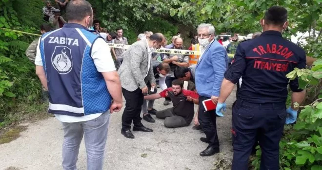 Uçuruma yuvarlanan kamyonetin sürücüsü hayatını kaybetti
