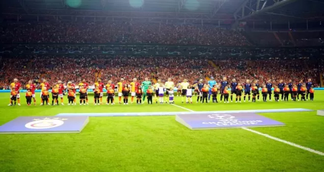 UEFA Şampiyonlar Ligi: Galatasaray: 0 - Kopenhag: 0 (Maç devam ediyor)
