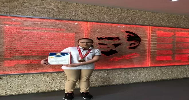 Uluslararası Bilgi Yarışmasında Büyük Başarı
