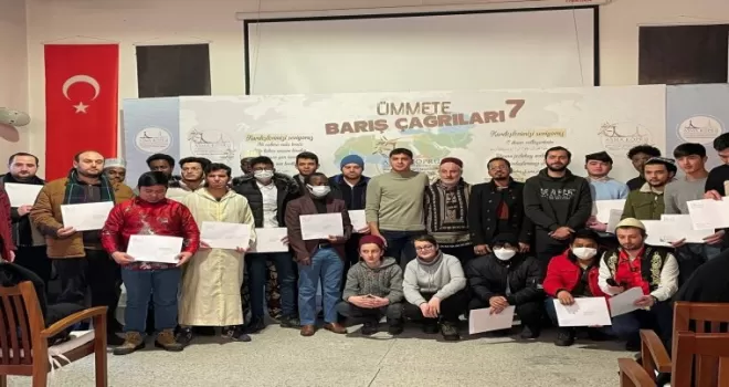 Uluslararası öğrencilerden 22 dilde barış mektubu
