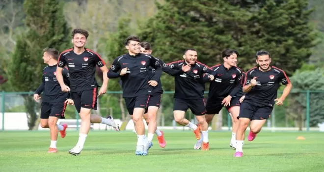 Ümit Milli Futbol Takım hazırlıklarını sürdürüyor
