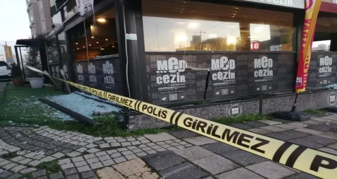 Ümraniye’de kafeye silahlı saldırı
