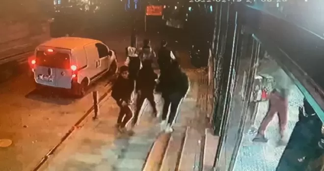 Ümraniye’de motosiklet üstünde pompalı tüfekli saldırı: 2 yaralı
