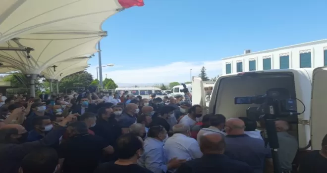 Ünlü sanatçı Oğuz Yılmaz toprağa verildi

