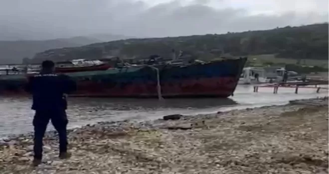 Urla sahilinde izinsiz gemi sökümüne 2 milyon TL ceza