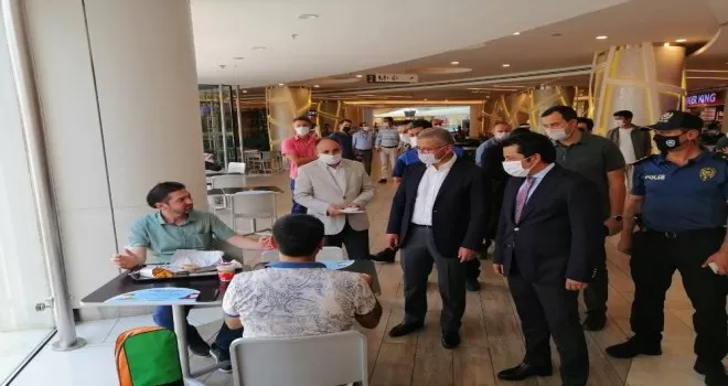 Üsküdar’da alışveriş merkezinde korona virüs tedbirleri denetlendi
