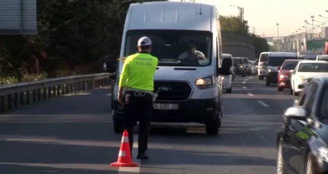 Usulsüz çakar kullanan sürücülere ceza yağdı
