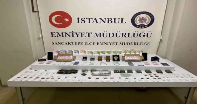 Uyuşturucu satan yabancı uyruklu şahıs kıskıvrak yakalandı
