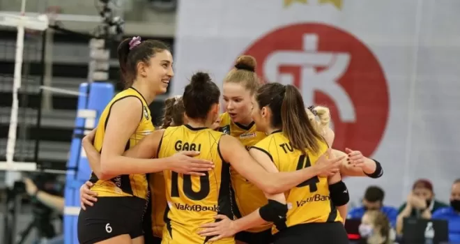 VakıfBank çeyrek finalde
