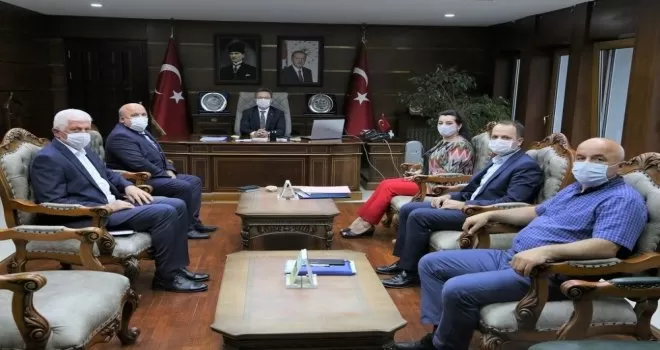 Vali Ünlü: ‘Vatandaşın sorunlarına çözüm odaklı yaklaşmalıyız’
