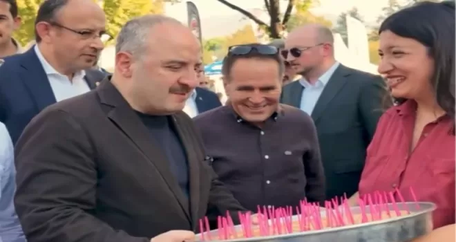 Varank’tan Özgür Özel’e Bursa’dan börekli göndermeli paylaşım