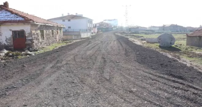 Vatandaş istedi, şimşek hızında asfalt yetişti
