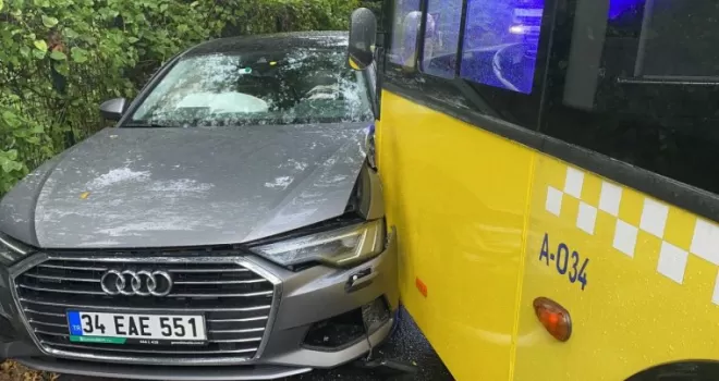 Virajı alamayan İETT otobüsü iki otomobile çarptı
