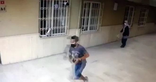 Yaşlı kadının elinden cüzdanını çalan şüpheli tutuklandı
