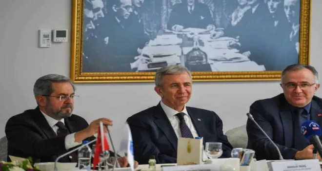 Yavaş üniversite rektörleriyle bir araya geldi
